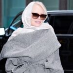 Памела Андерсон незважаючи на нью-йоркські холоди в одязі від Ferragamo з голови до ніг