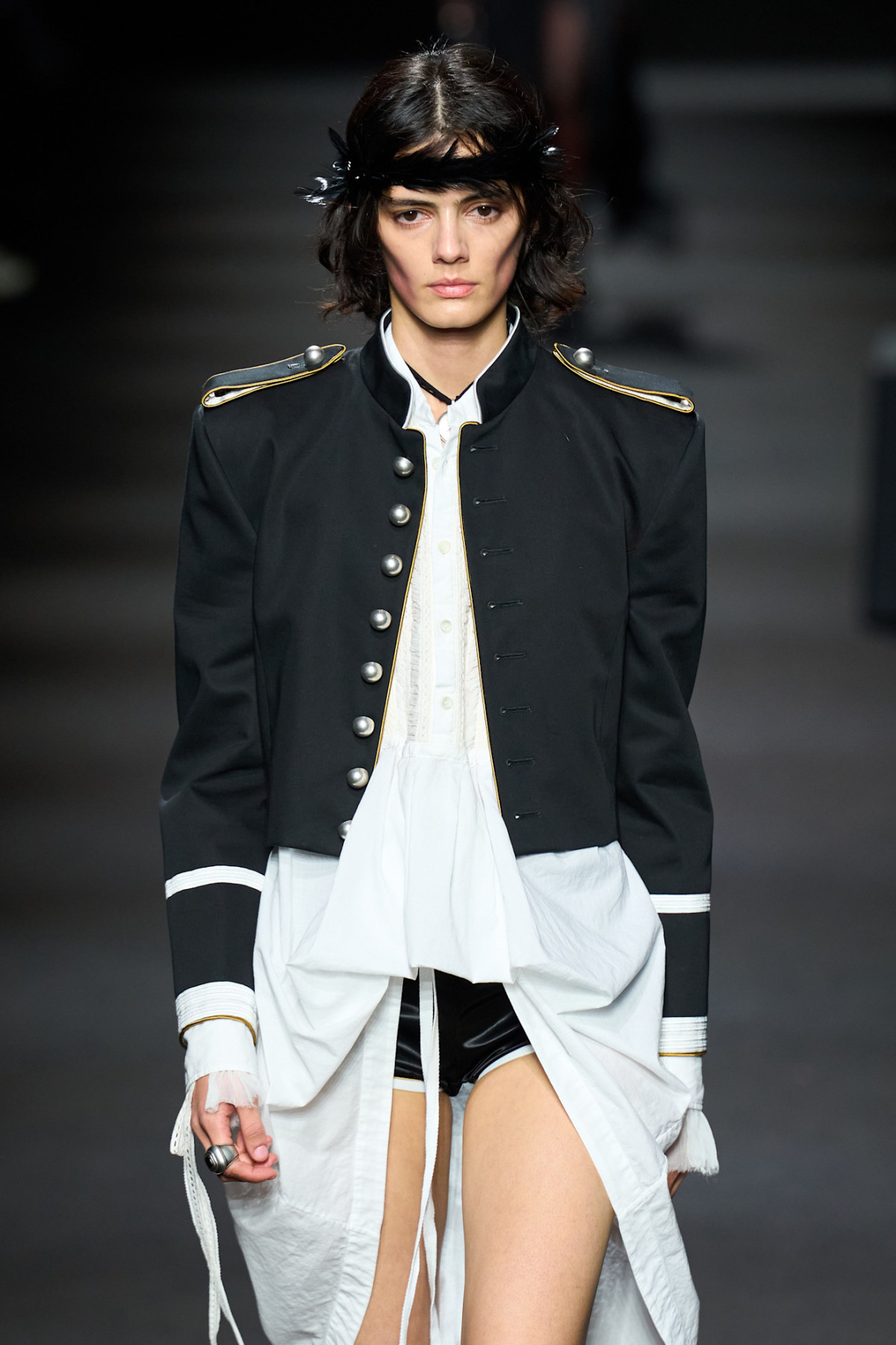 Армійський жакет знову в моді: чи буде це найпопулярніша річ цього сезону?
6