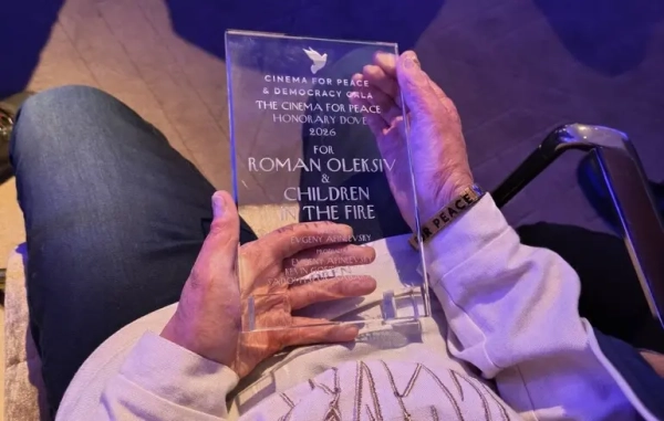 Романа Олексіва вшановано почесною нагородою “Кіно заради миру” 2026: 11-річного українця нагороджено…