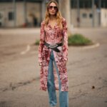 Dress-shirt plus slim jeans: hot combo for ’26