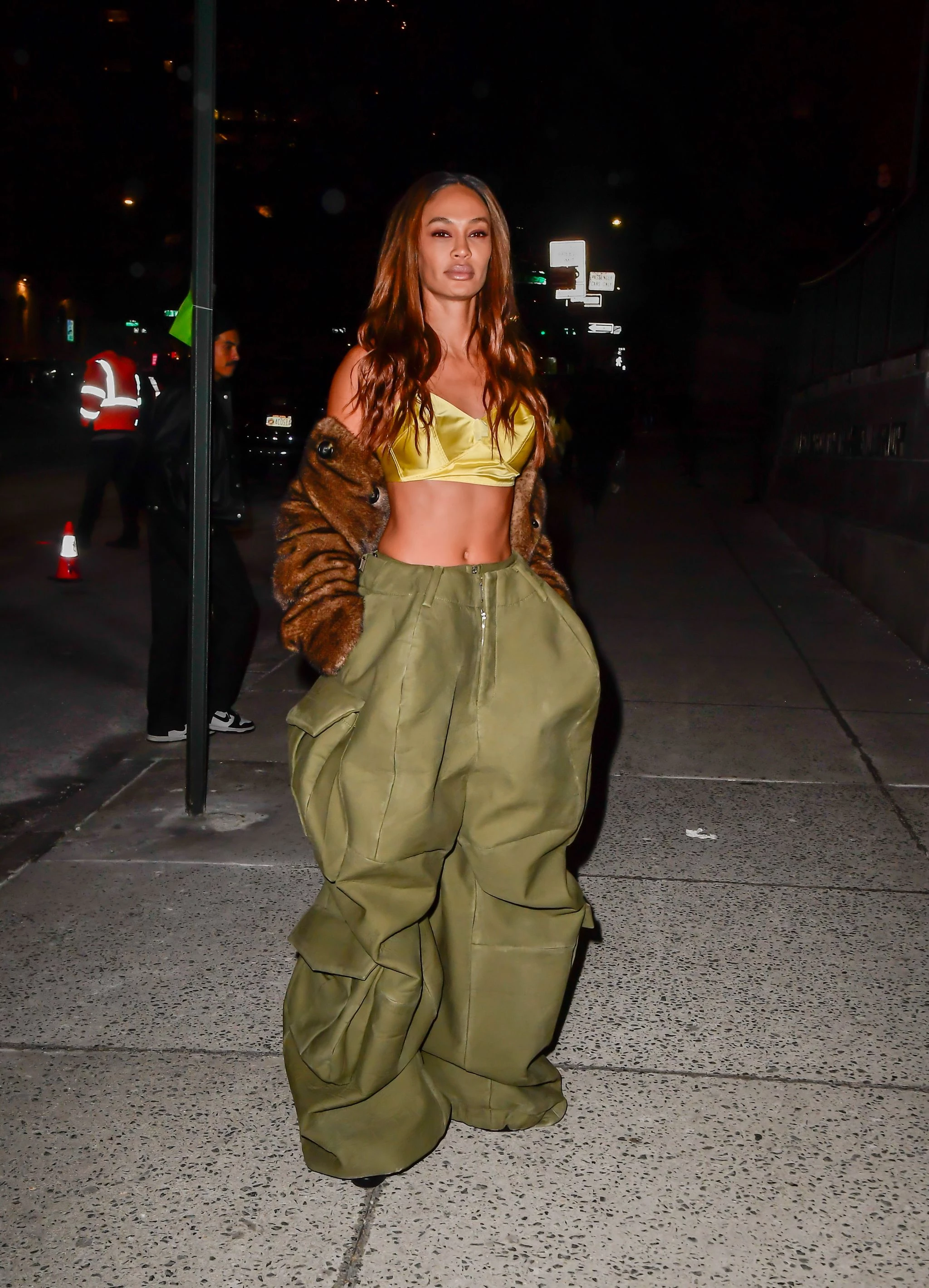 Джоан Смоллс7