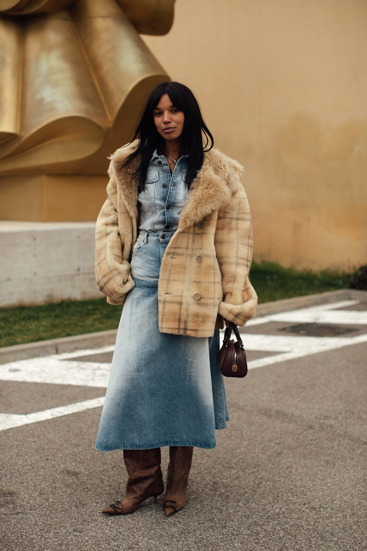 Вулична мода: луки, які вразили на Тижні моди в Мілані
34