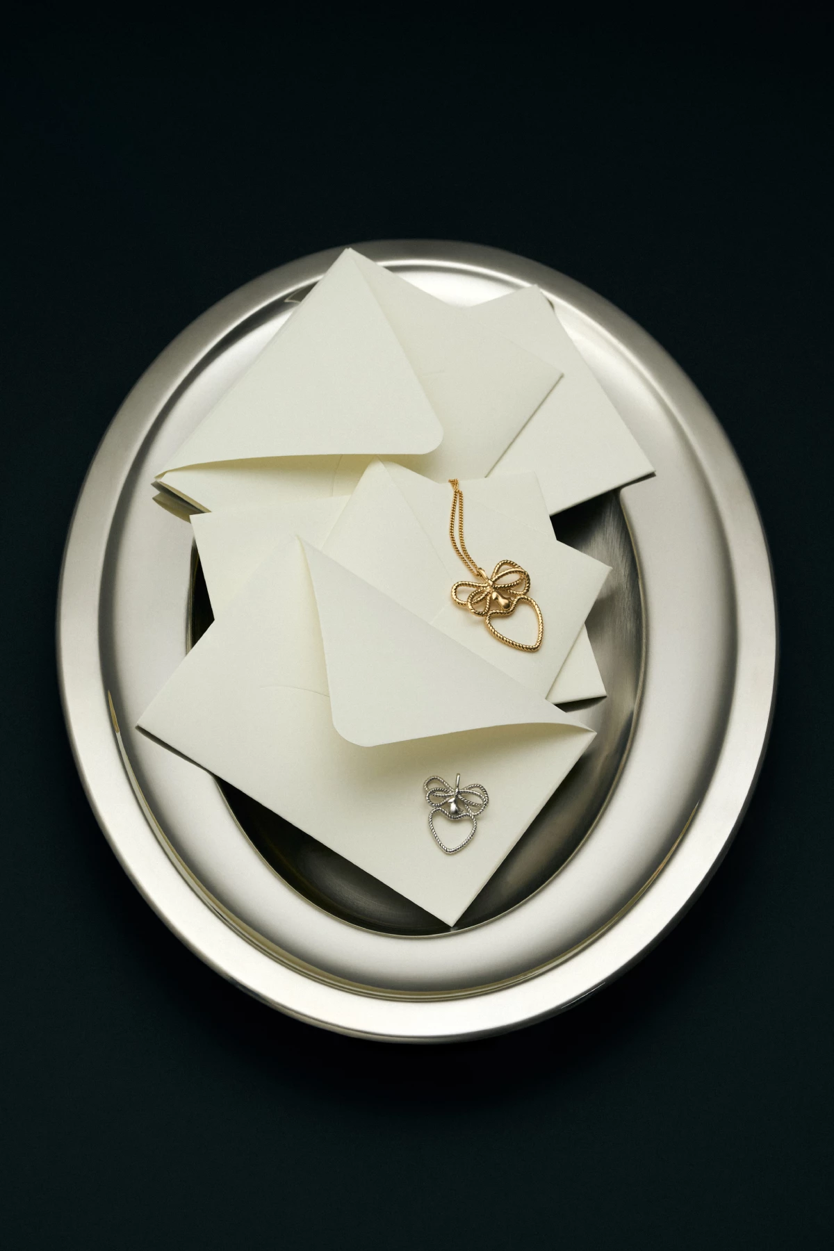 10 коштовних презентів на День закоханих
0