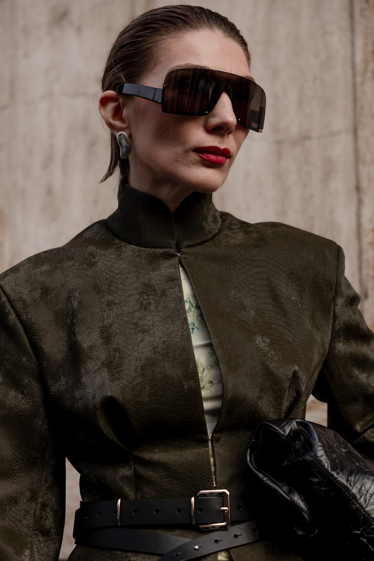 Найважливіший весняний тренд: стильні окуляри від сонця, помічені на Тижні моди в Мілані.