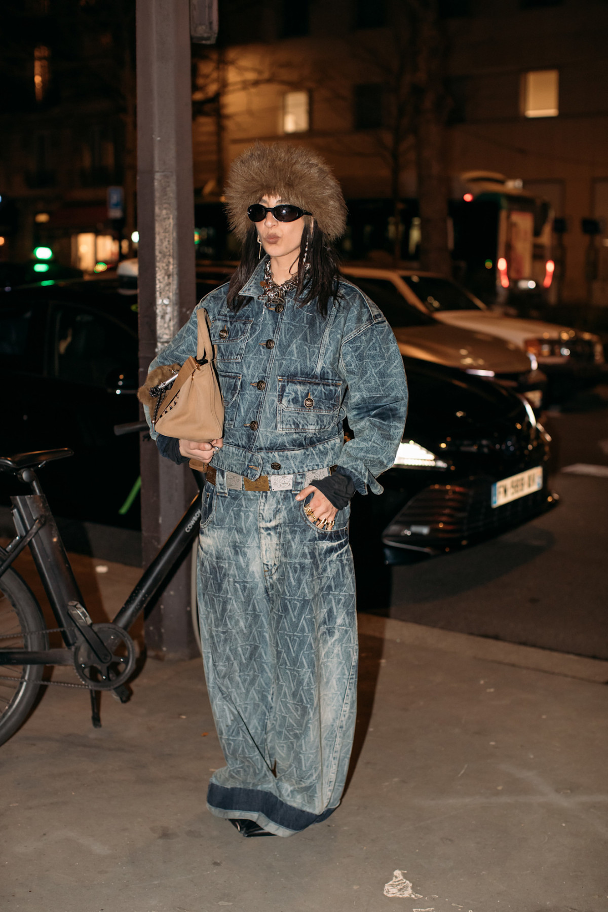 Від гір до міста: лижний стиль в урбаністичному контексті
12