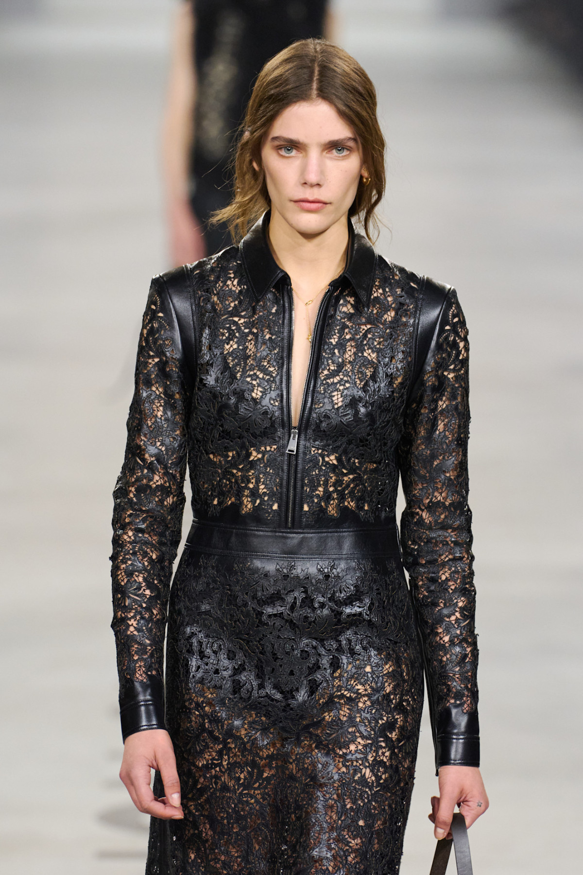 Марія Грація К'юрі вперше у Fendi: невже це справді настільки нецікаво, як стверджує онлайн модна тусовка?
15