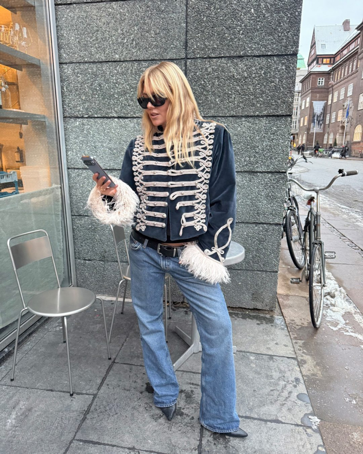 Армійський жакет знову в моді: чи буде це найпопулярніша річ цього сезону?
0