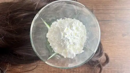 Крохмаль: економний помічник замість дорогого сухого шампуню