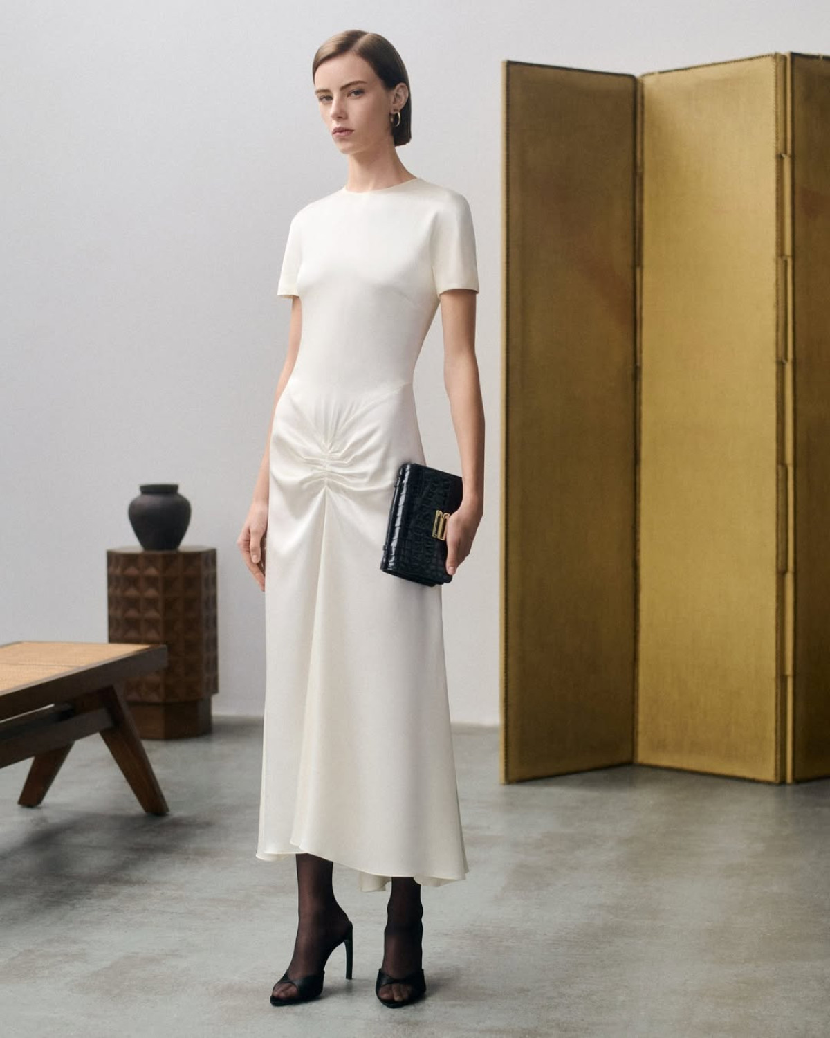 Трендовий порадник: створюємо елегантний лук до Дня закоханих — 2026
3