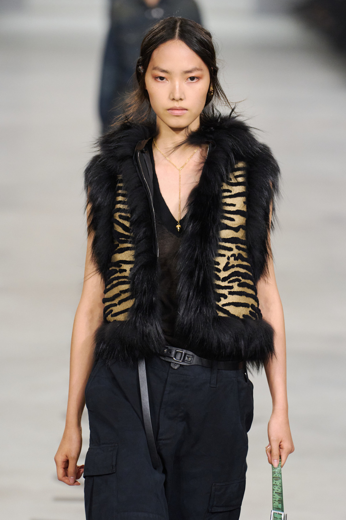 Марія Грація К'юрі вперше у Fendi: невже це справді настільки нецікаво, як стверджує онлайн модна тусовка?
11