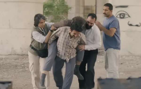 Сценарист. Нещасний збіг обставин. Звільнений з іранської тюрми кіномитець, висунутий на “Оскар”,…