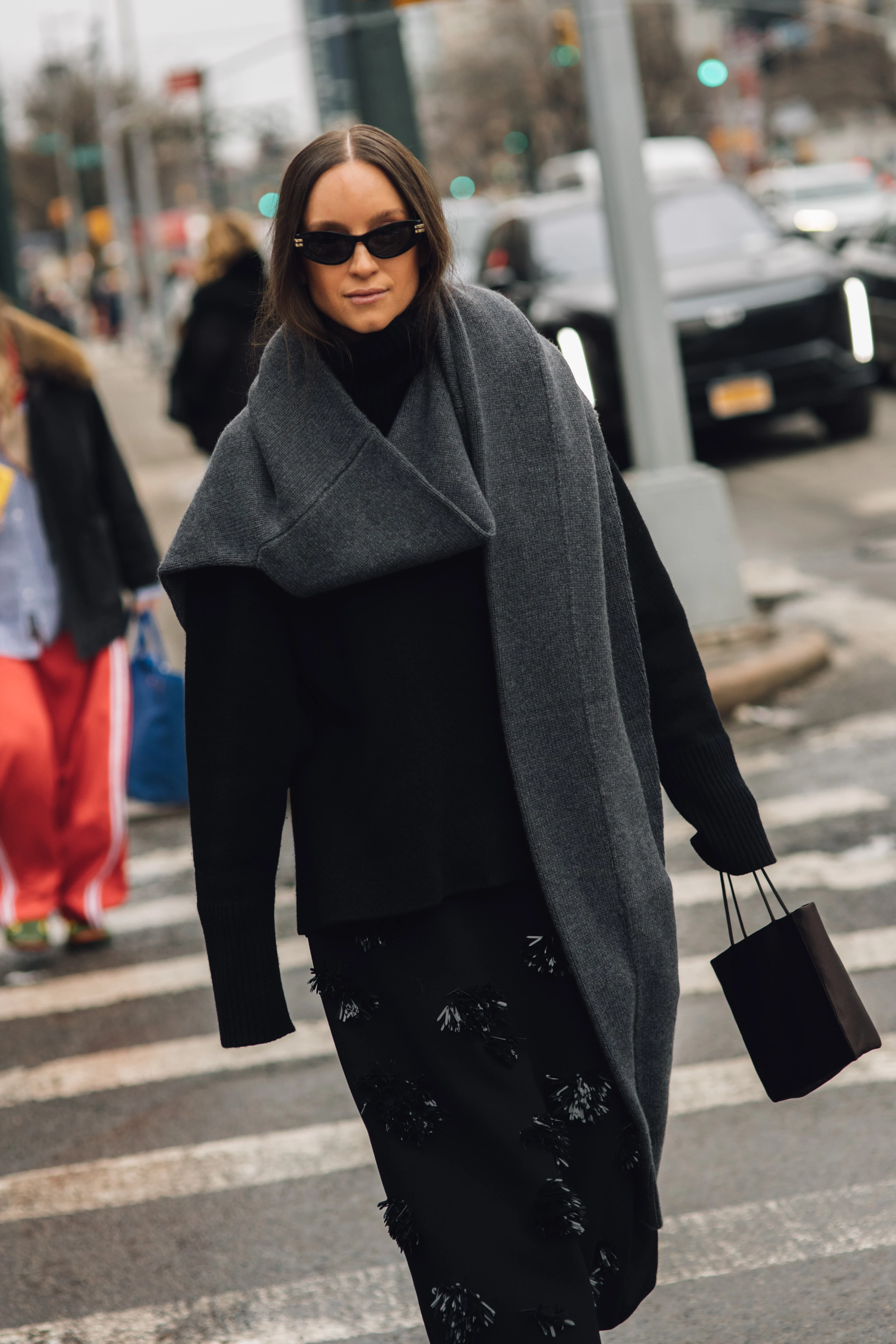 Вулична мода: стильні образи мешканок Нью-Йорка
19