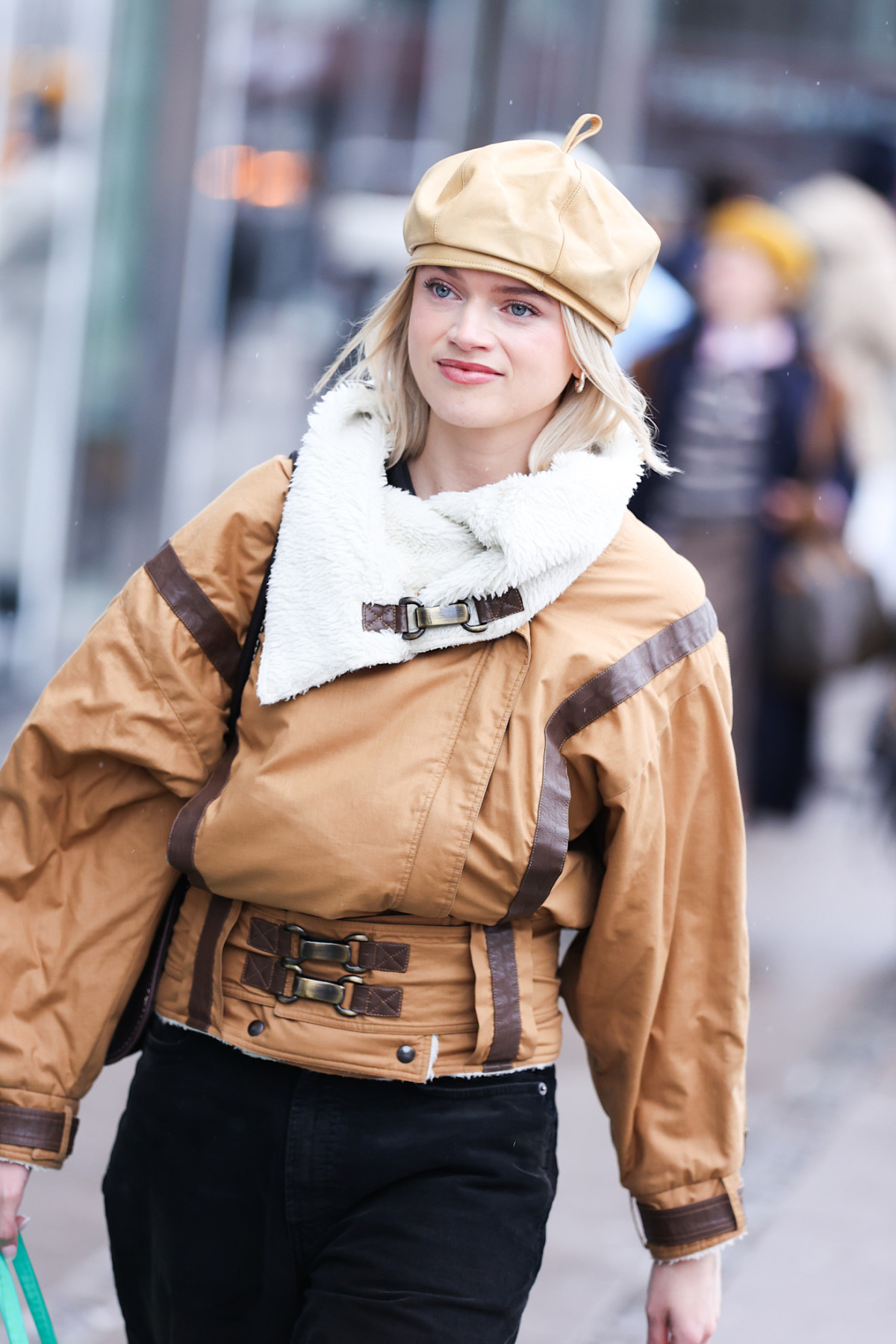 Назад у минуле: кепки-тракер знову в тренді
0