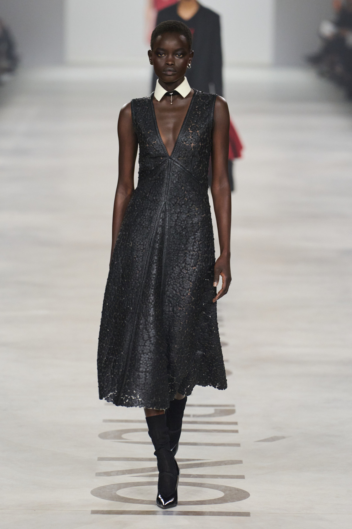 Марія Грація К'юрі вперше у Fendi: невже це справді настільки нецікаво, як стверджує онлайн модна тусовка?
16