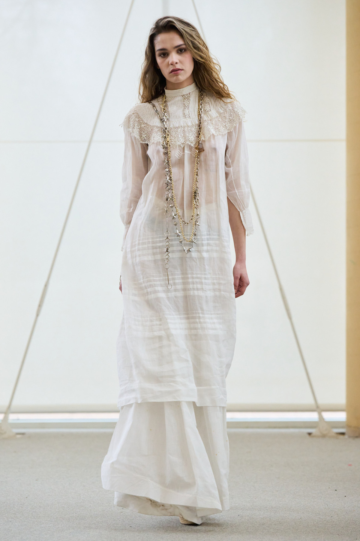 Ключові віяння весільних вбрань з Паризького тижня високої моди
12