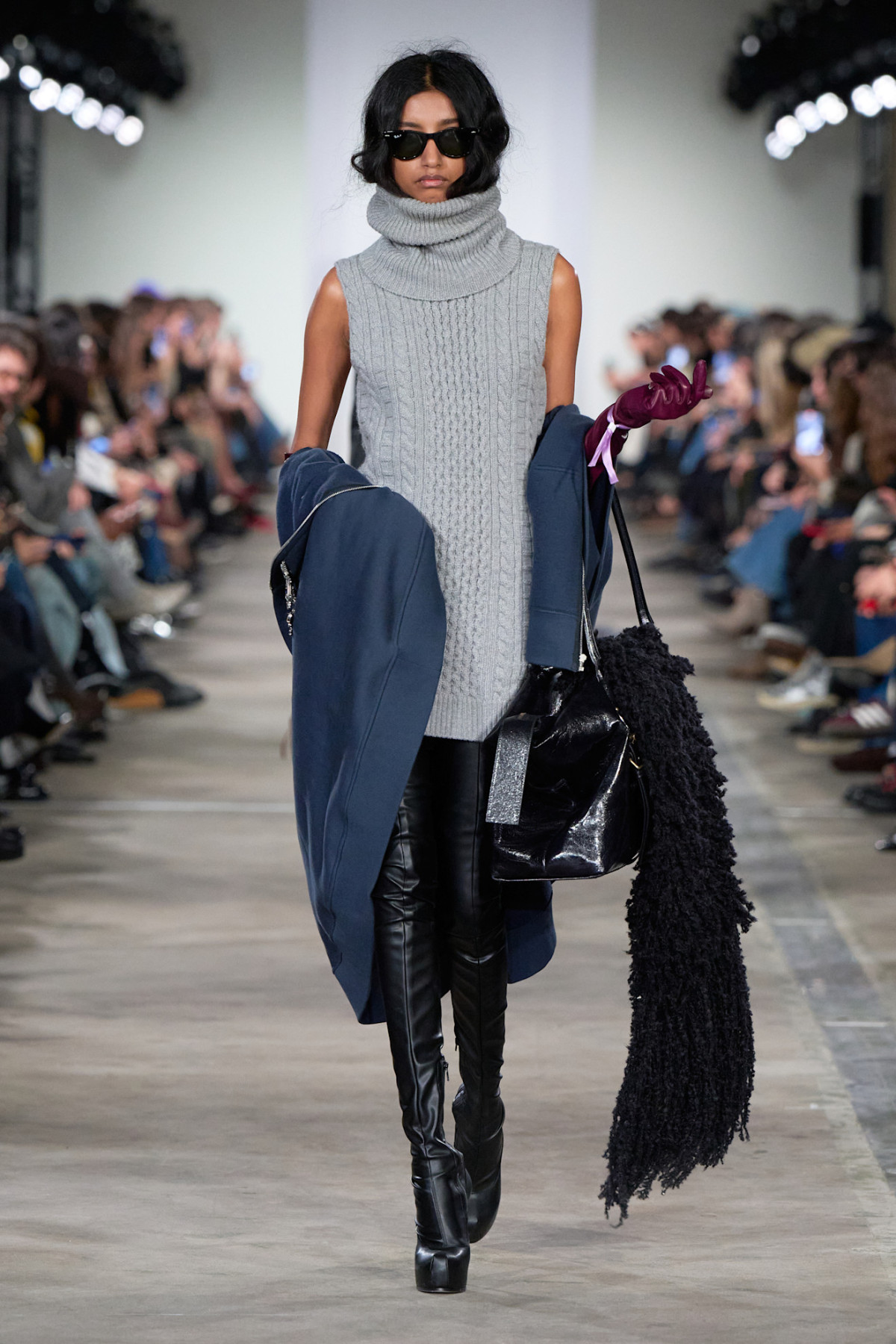 6 лайфхаків від нью-йоркських стилістів для миттєвого апгрейду вашого одягу.
20