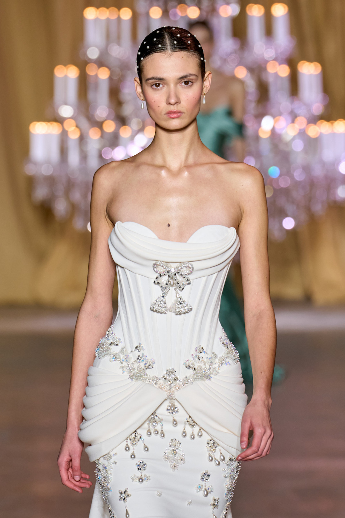 Ключові віяння весільних вбрань з Паризького тижня високої моди
0