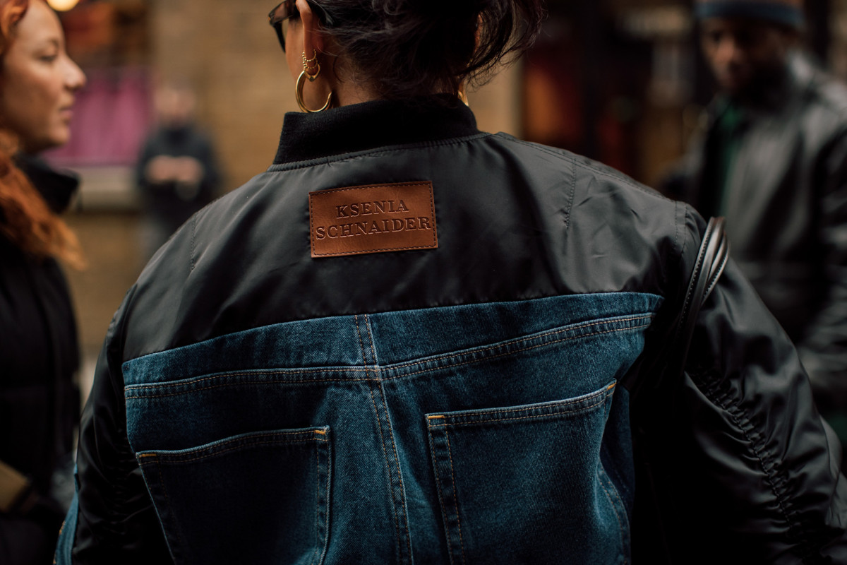 Джинси від KSENIASCHNAIDER: актуальні моделі сезону
1