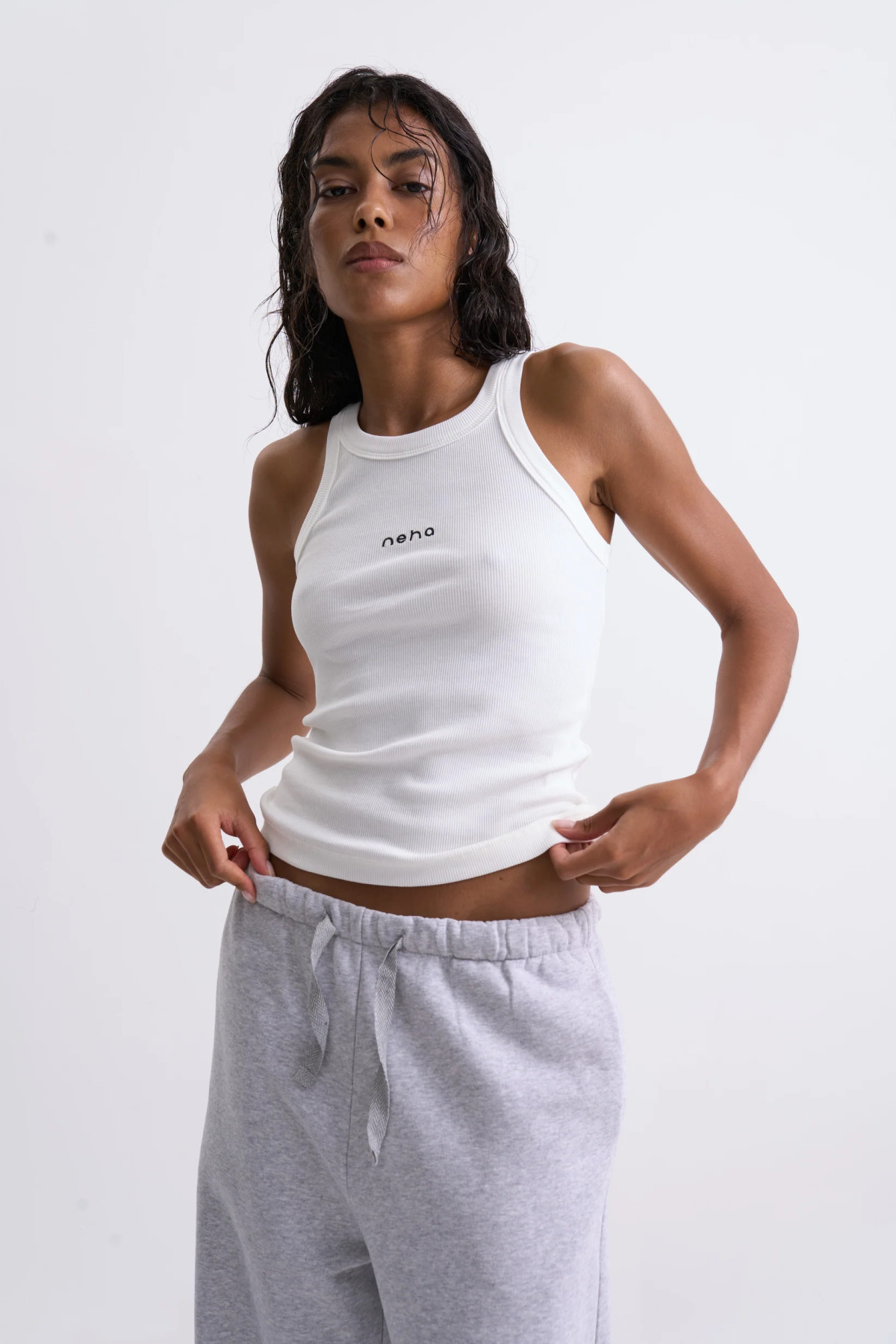 Сезонний гардероб: весняні обнови від вітчизняних марок.
17