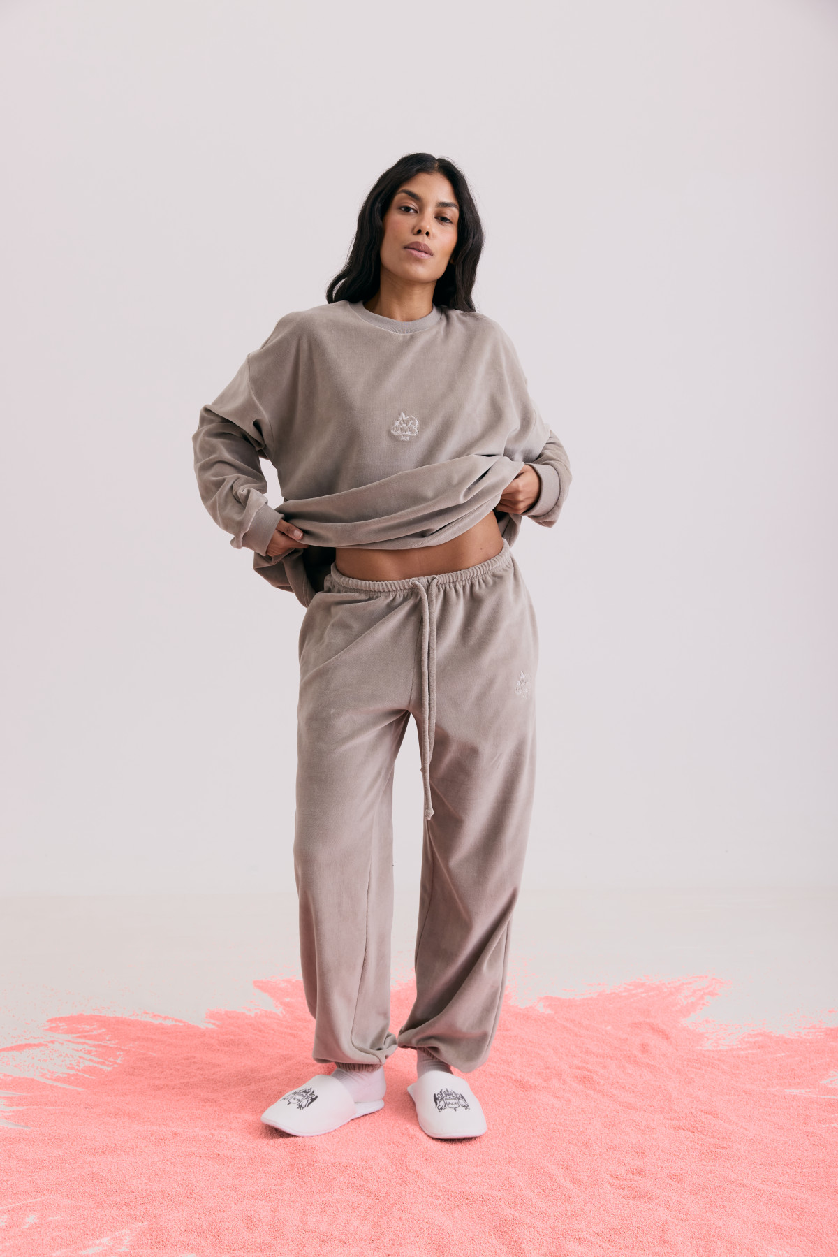 Поради для покупок: освіжаємо весняний гардероб стильними речами від українських марок
2