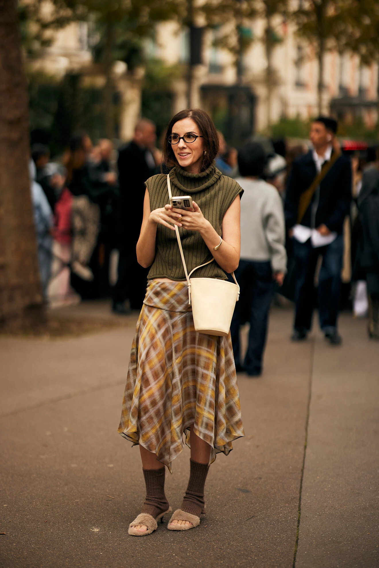 Хустка-спідниця: пасує всім фігурам.
4