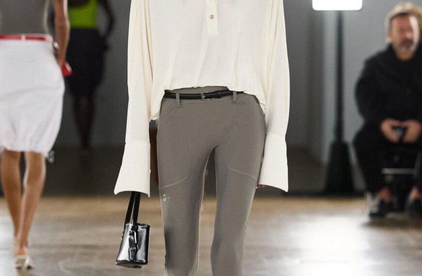 Skinny джинси: тріумфальне повернення у 2026, якого ніхто не чекав.