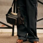 Вінтажна шкіряна торба: головний тренд цієї зими.