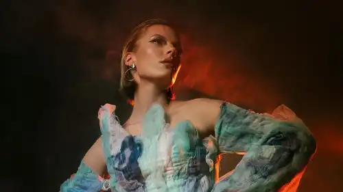 Кого прагнуть знайти заможні жінки у воюючій державі?