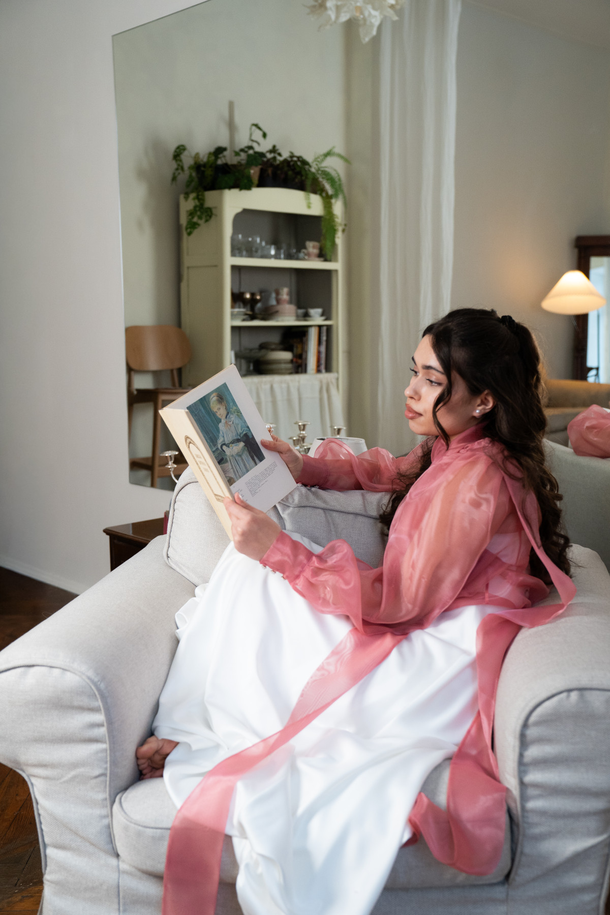 Сезонний гардероб: весняні обнови від вітчизняних марок.
9