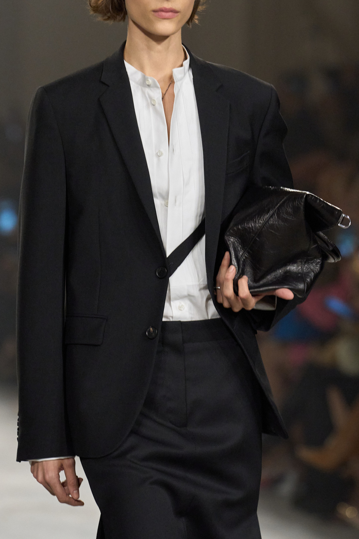 Марія Грація К'юрі вперше у Fendi: невже це справді настільки нецікаво, як стверджує онлайн модна тусовка?
2