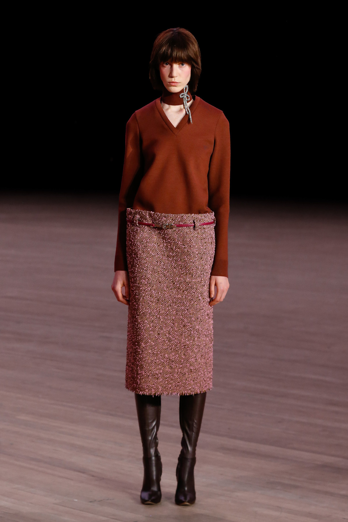 Кутюрні форми та спідниці з низькою посадкою: Марк Джейкобс започаткував модний тиждень у Нью-Йорку.
2