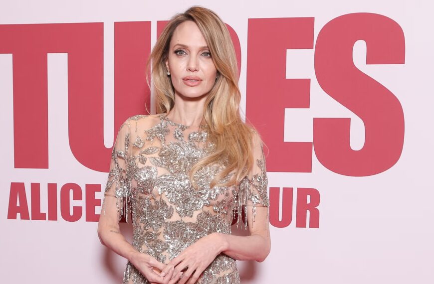 Анджеліна Джолі повертається на червону доріжку у сукні від Givenchy&hellip;