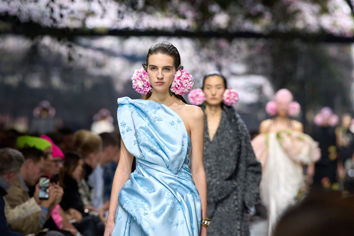 Модний гід: графік тижнів моди 2026
1