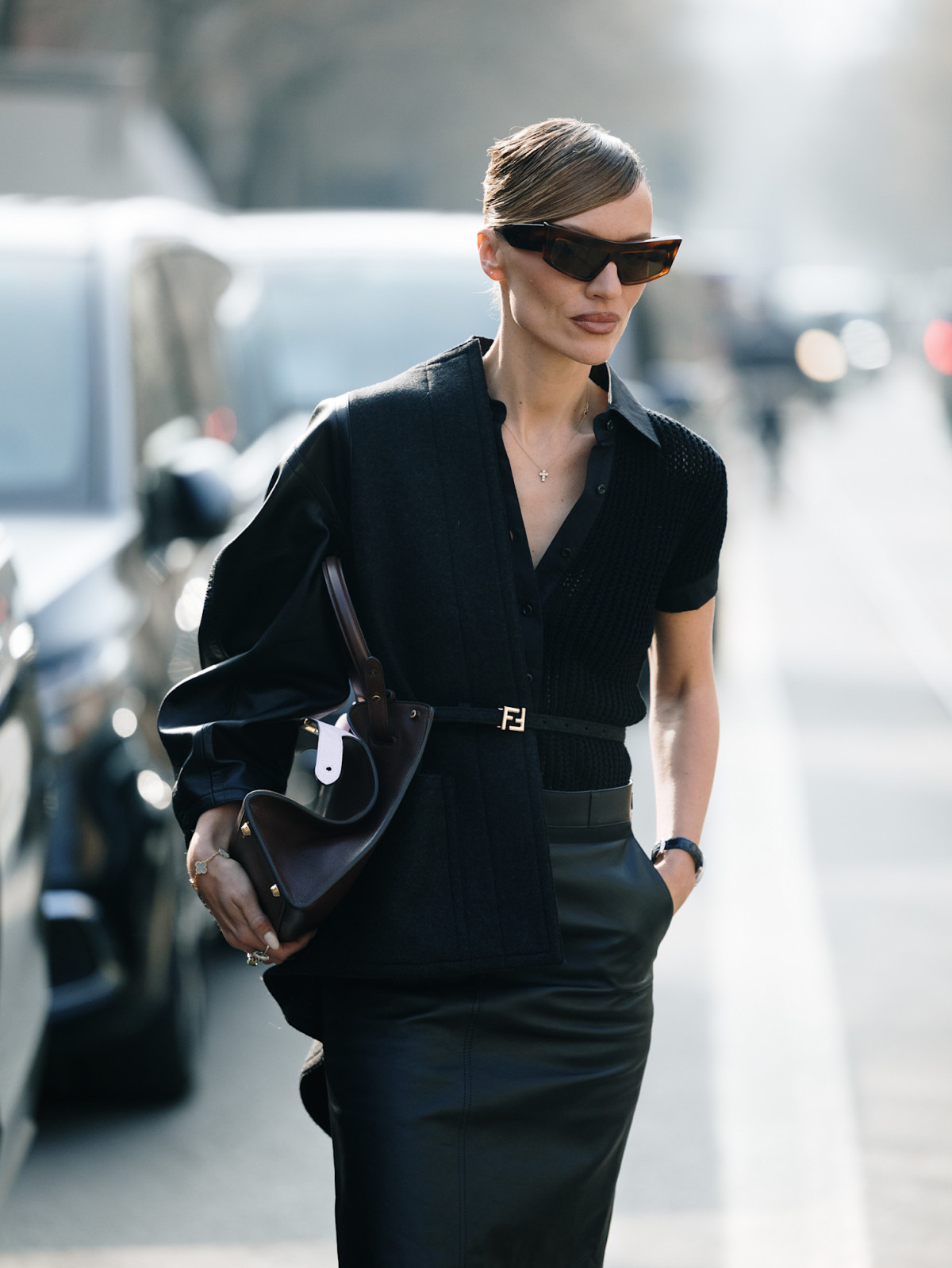 Найважливіший весняний тренд: стильні окуляри від сонця, помічені на Тижні моди в Мілані.
10