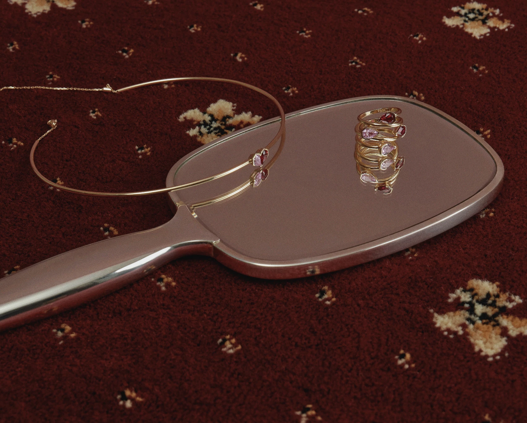 Кохання у блиску: SOVA презентує лінійку прикрас із синтетичними сапфірами
7