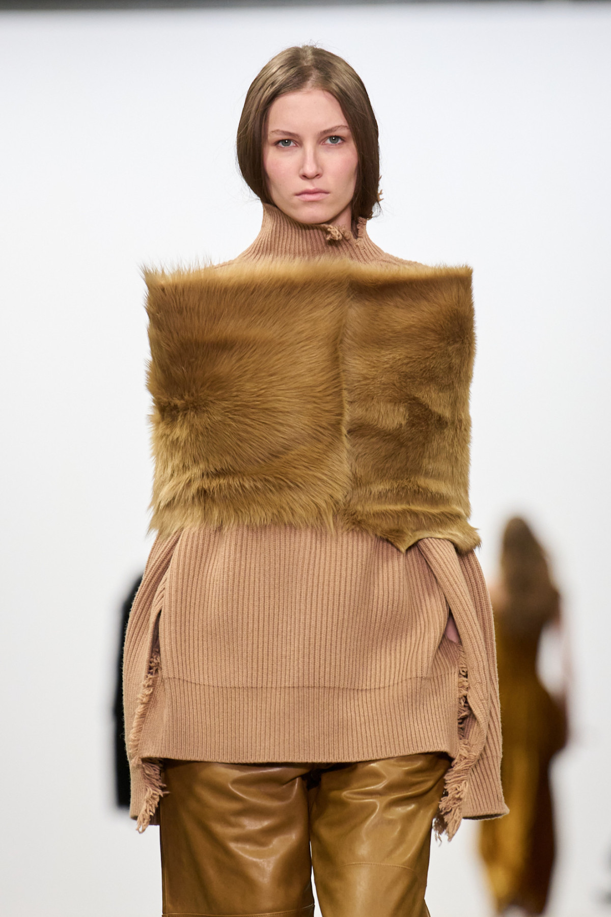 6 лайфхаків від нью-йоркських стилістів для миттєвого апгрейду вашого одягу.
7