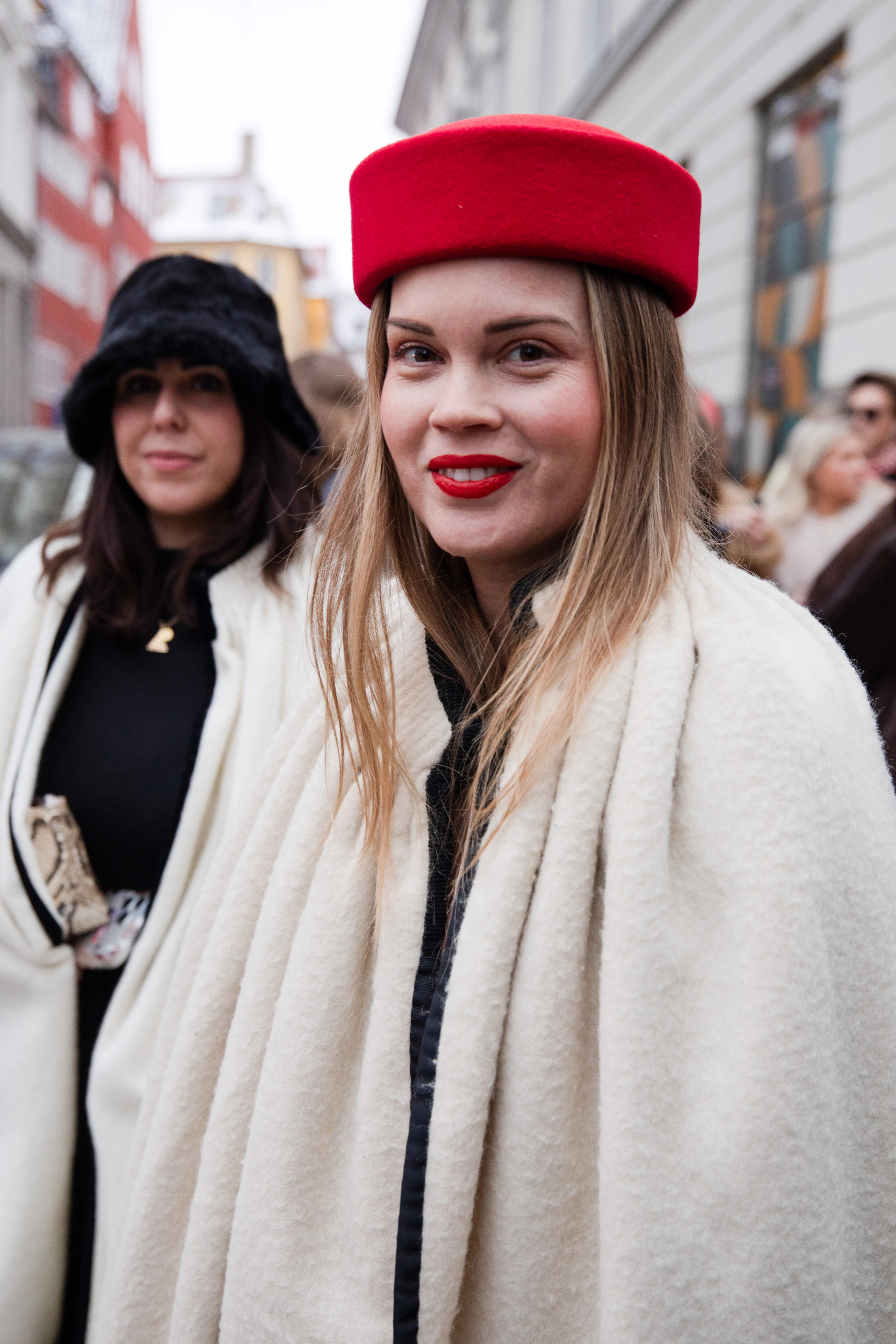 Стильні головні убори зими: вибір скандинавських ікон стилю
7