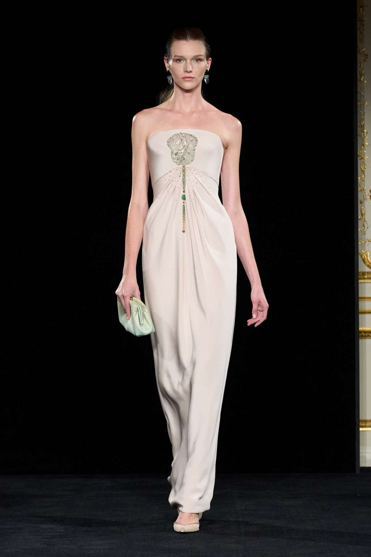 Ключові віяння весільних вбрань з Паризького тижня високої моди
3