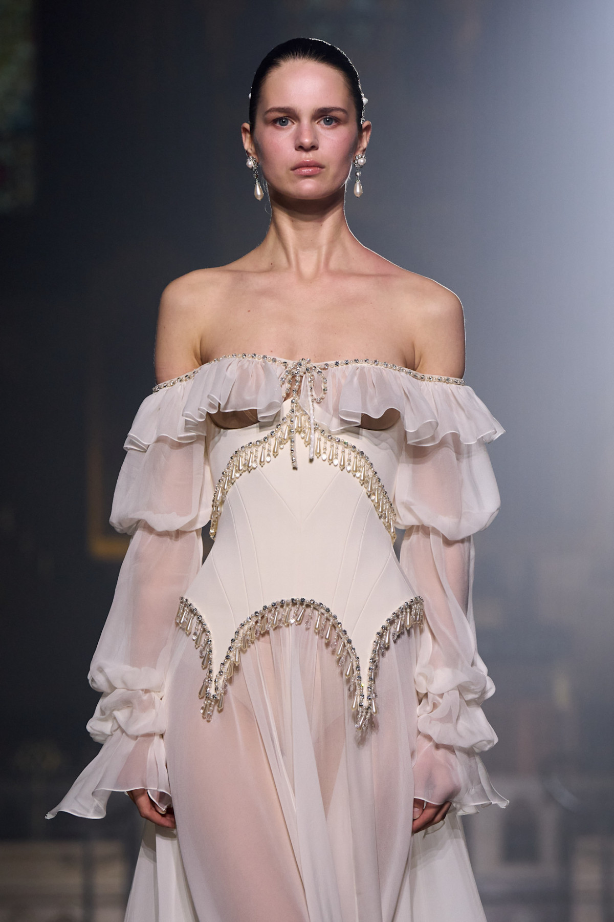 Ключові віяння весільних вбрань з Паризького тижня високої моди
10