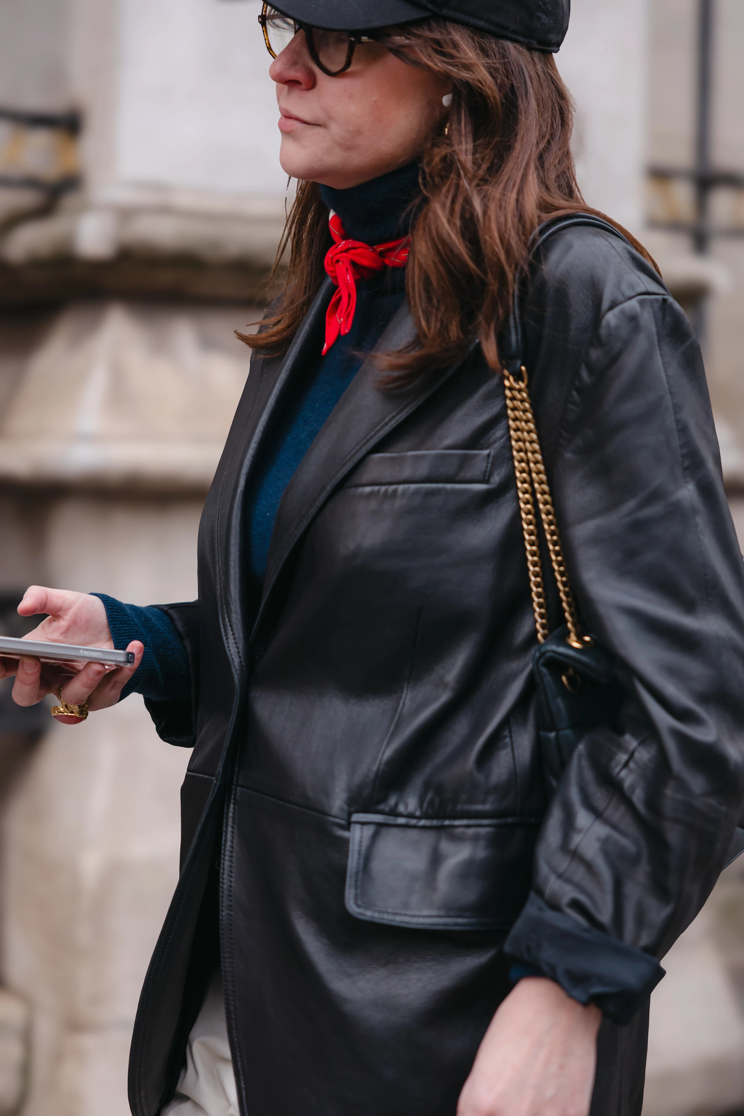 Вуличний стиль: образи від відвідувачів Паризького тижня моди
8