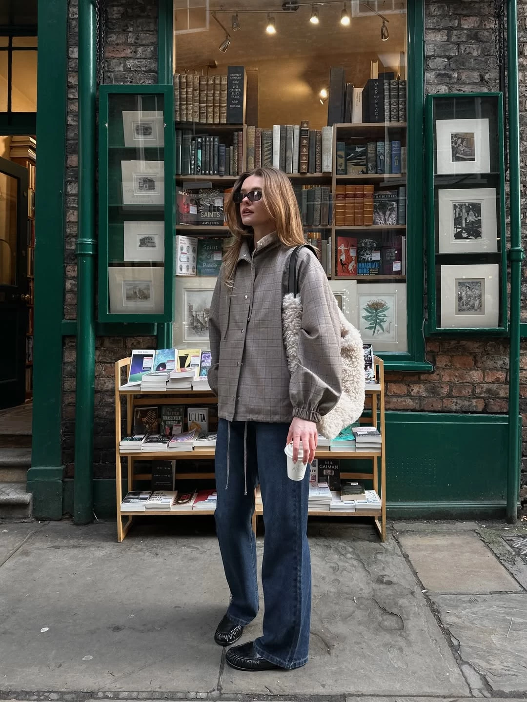 Instagram @_amyward2