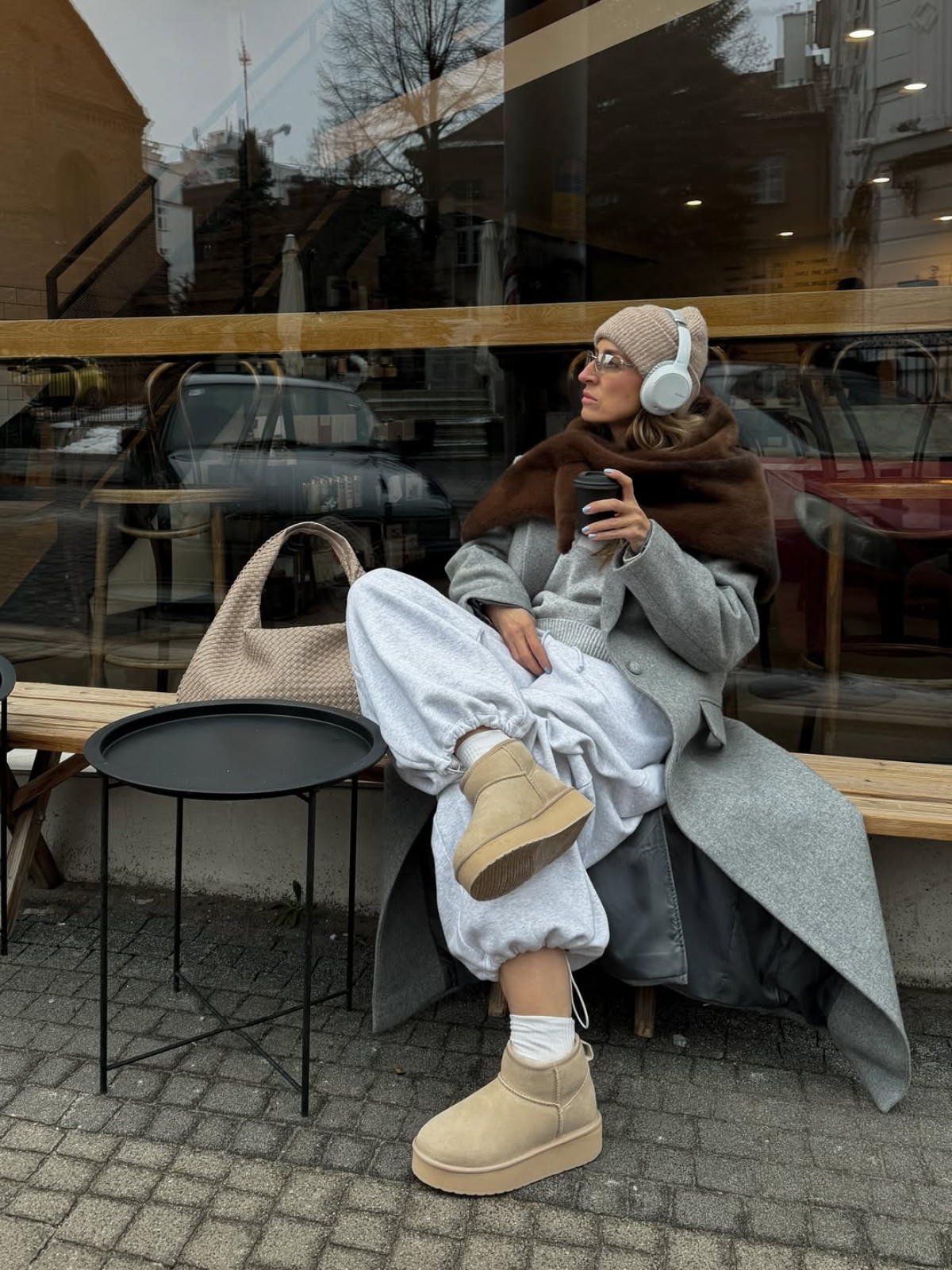 Мороз і стиль: 5 порад, як одягатися модно в холодну погоду.
2