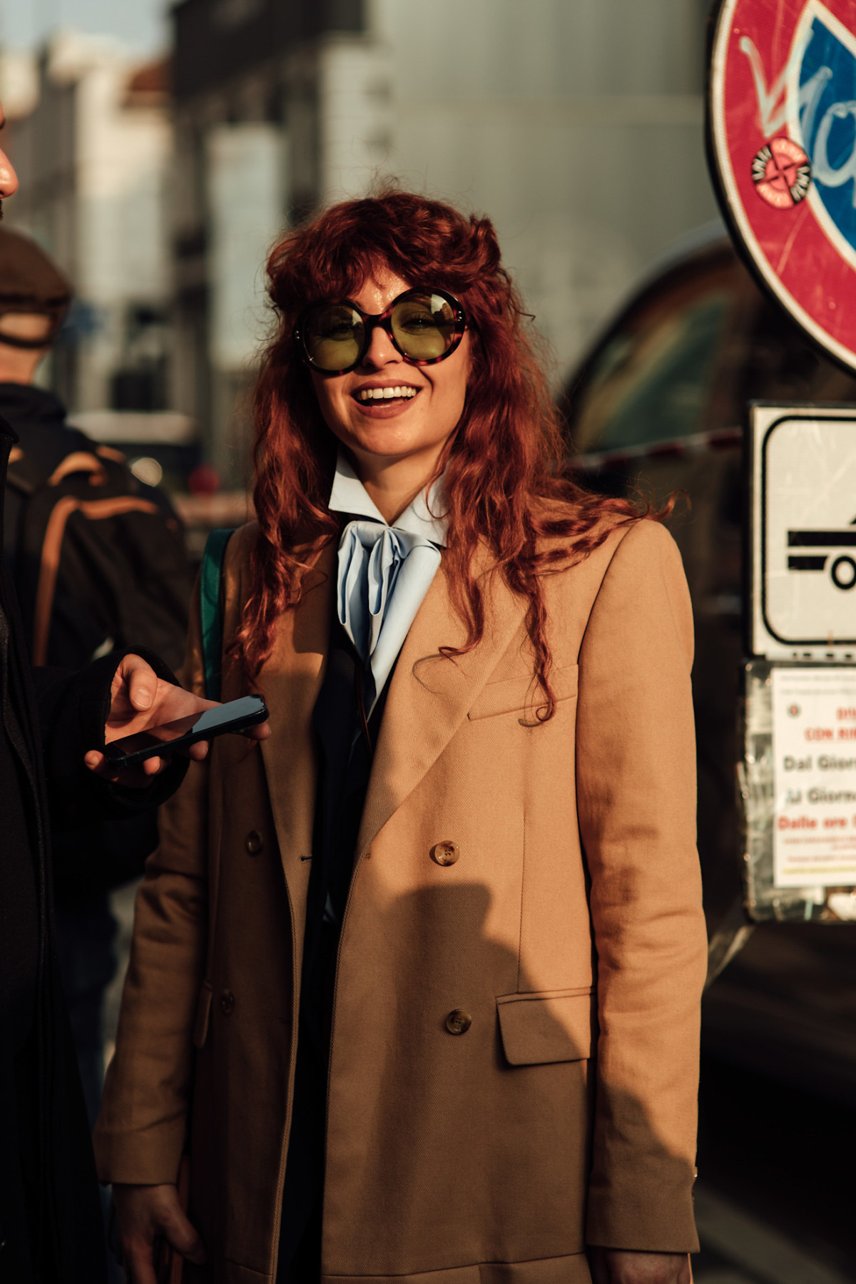 Найважливіший весняний тренд: стильні окуляри від сонця, помічені на Тижні моди в Мілані.
1