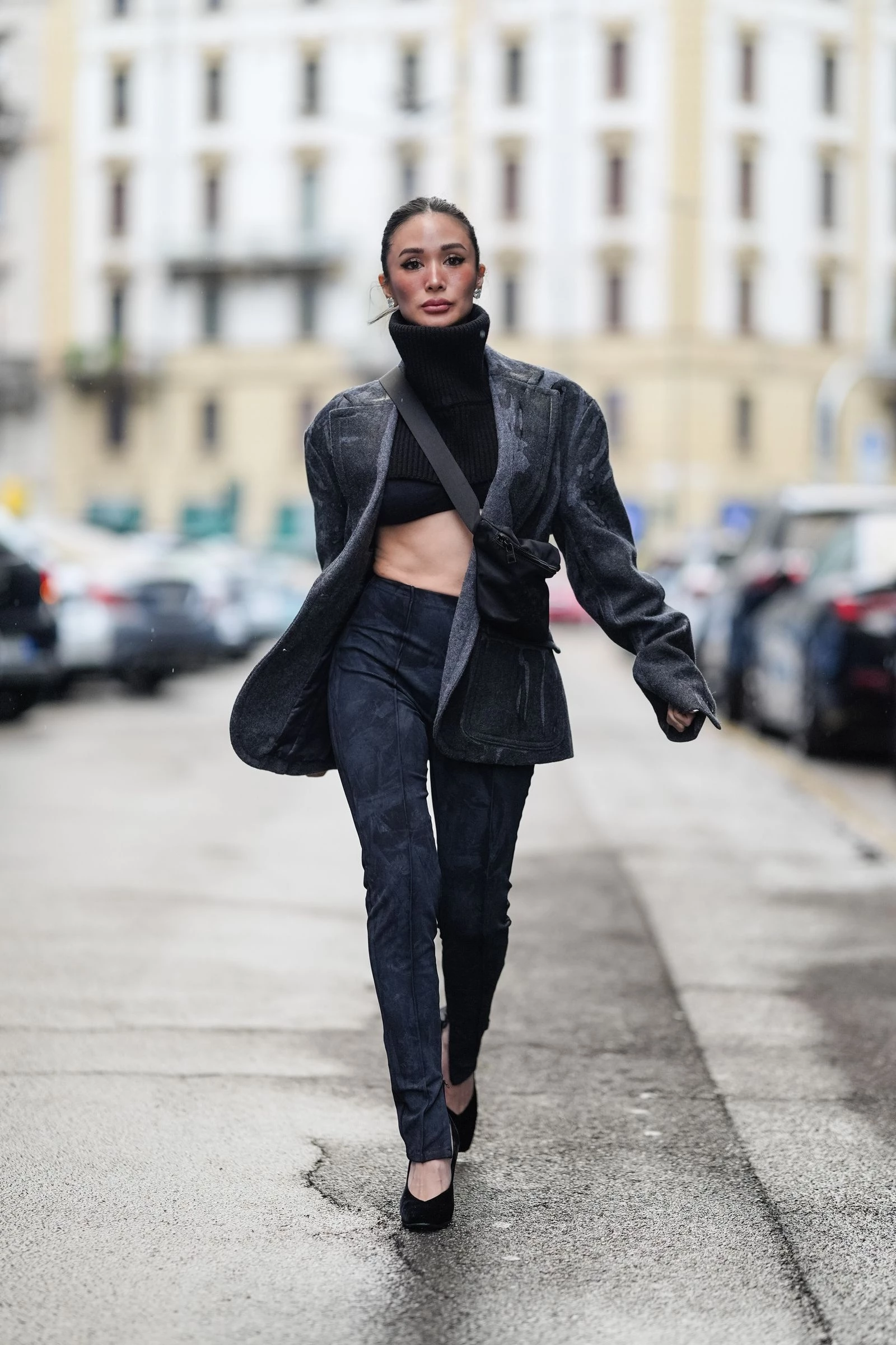 Skinny джинси: тріумфальне повернення у 2026, якого ніхто не чекав.
6