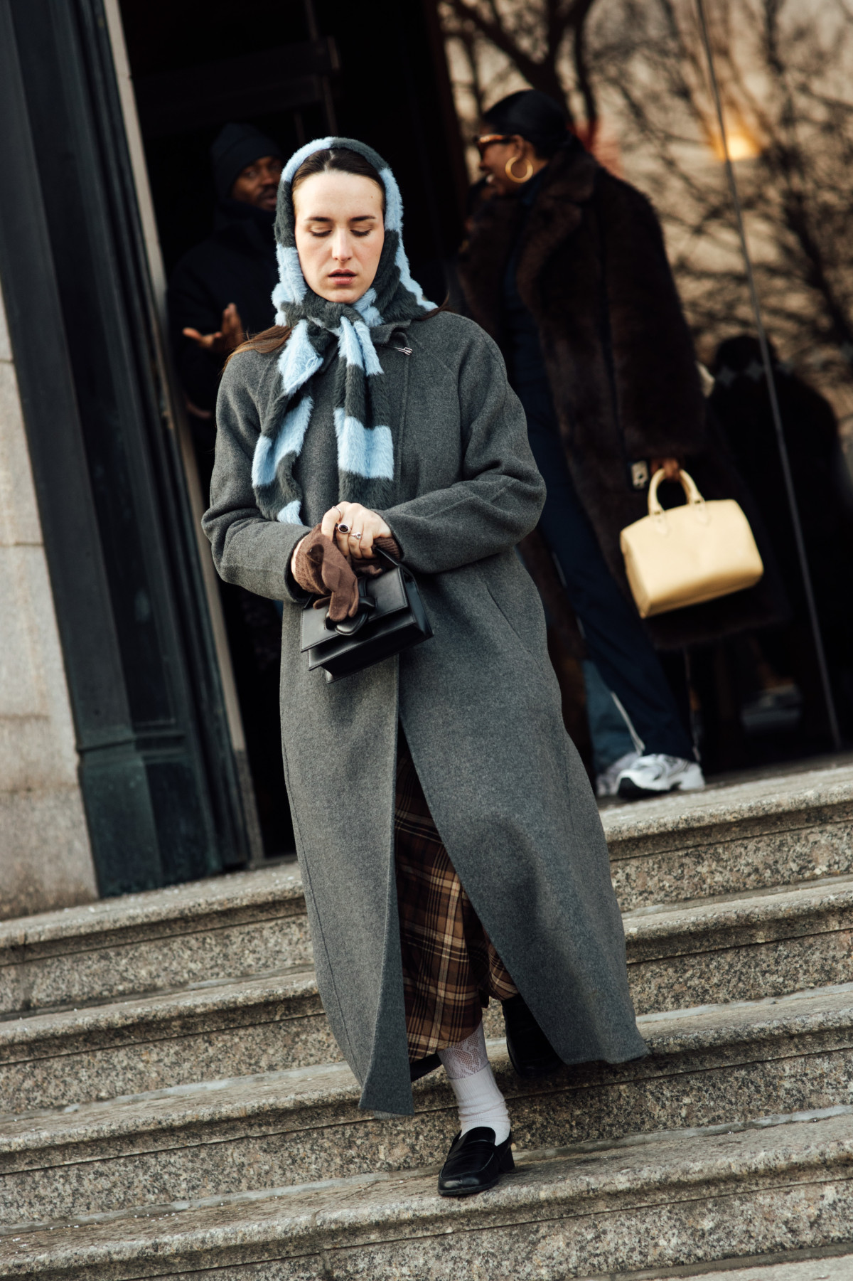 Весняний шик: 28 зразків взуття в стилі мешканців Нью-Йорка, які вже в тренді
2