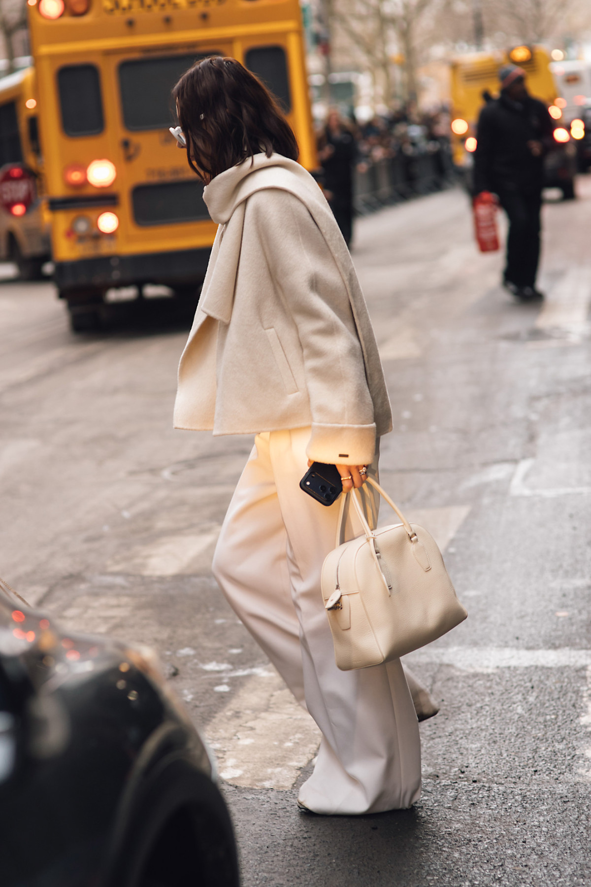 Актуальні сумки на Тижні моди в Нью-Йорку: вибір стильних жінок
14