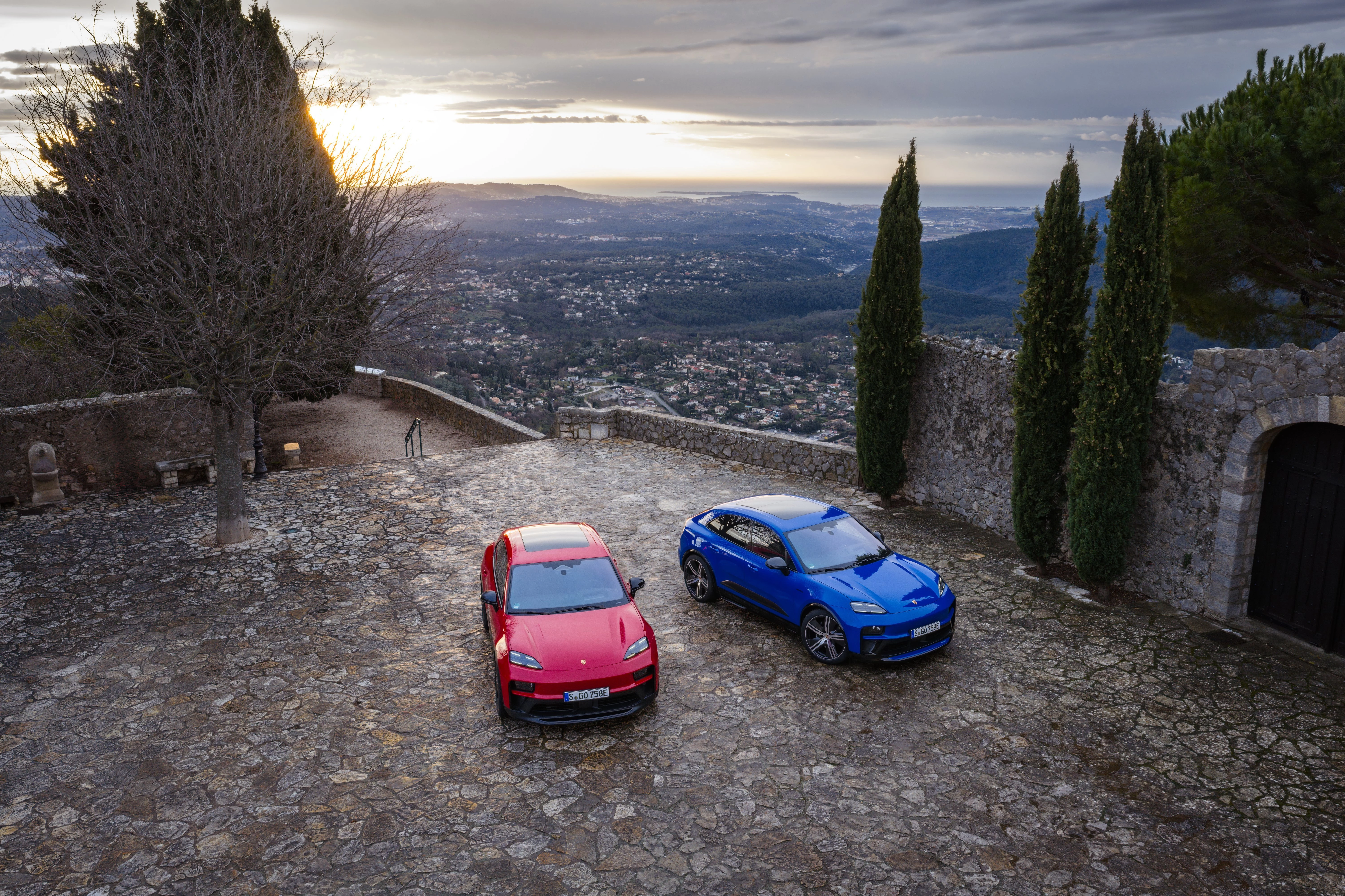 Macan GTS в дії: захопливий електрокар — огляд від редакторки Vogue UA
7