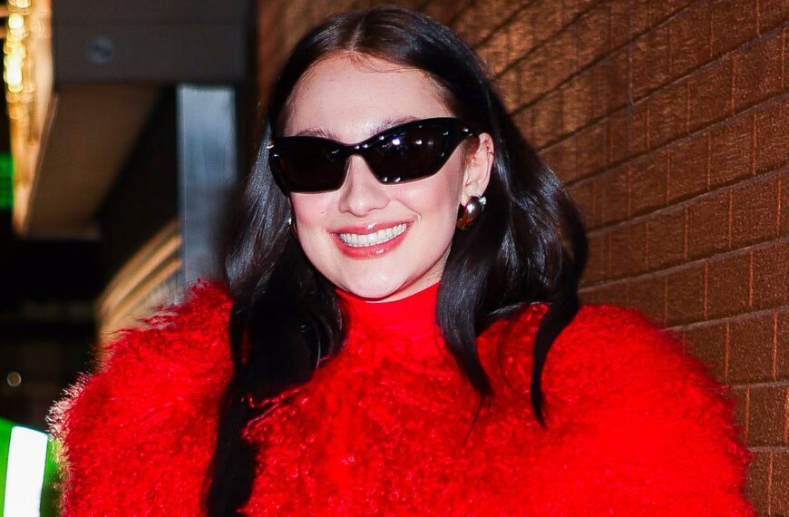 Лола Тунг святкує Новий рік за місячним календарем у рудому&hellip;