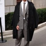 Усі гарячі хлопці сьогодні носять сірі костюми яппі