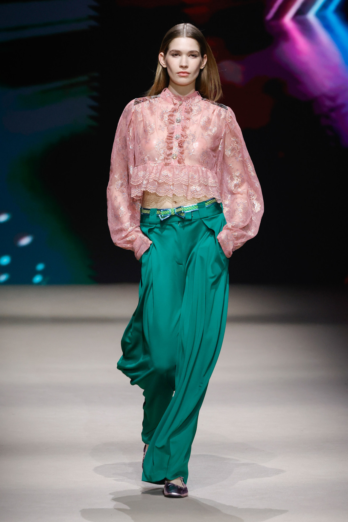 Барвиста іспанська мода: 6 зухвалих тенденцій з мадридського тижня моди
3